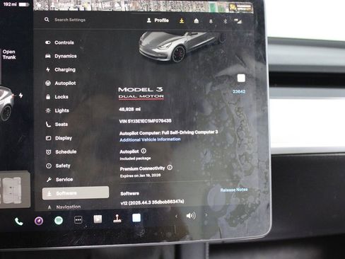 Used 2021 Tesla Model 3 Performance image 15