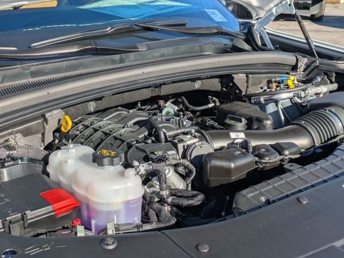 New 2025 Jeep Grand Cherokee Summit image 12