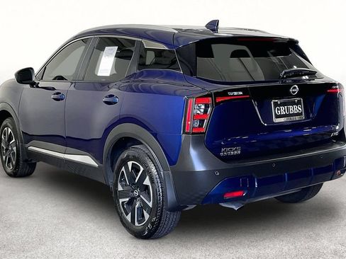 Certified 2025 Nissan Kicks SV w/ SV Premium Package AWD/4WD image 15