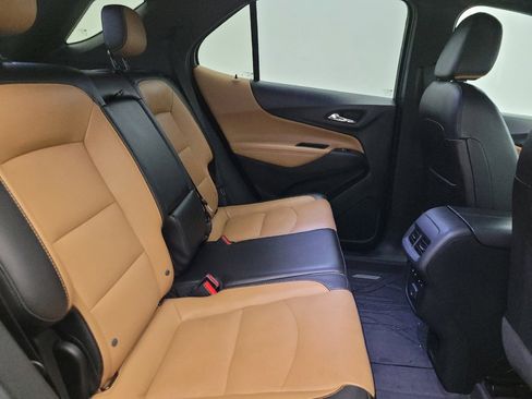 Used 2020 Chevrolet Equinox Premier image 19
