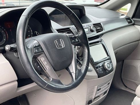 Used 2014 Honda Odyssey Touring image 4