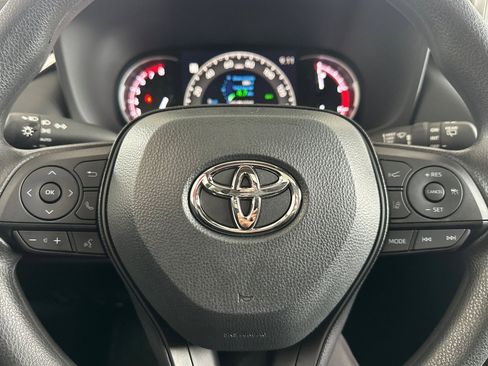 New 2025 Toyota RAV4 XLE image 26