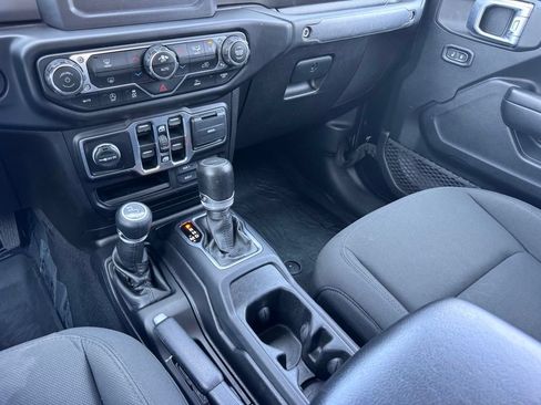 Used 2020 Jeep Gladiator Sport w/ Quick Order Package 24S AWD/4WD image 29