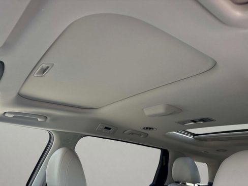 New 2026 Kia Carnival SX Prestige image 24