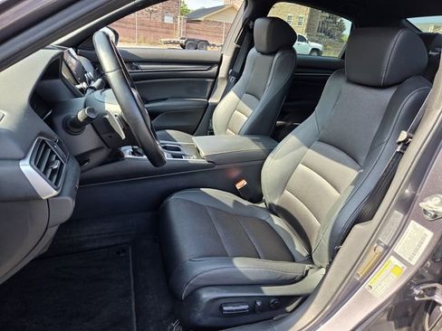 Used 2020 Honda Accord Sport image 9