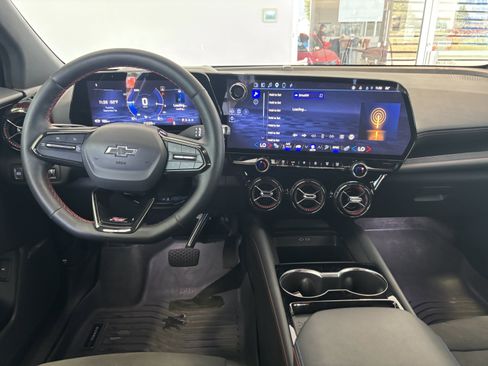 Used 2024 Chevrolet Blazer EV RS RWD image 3