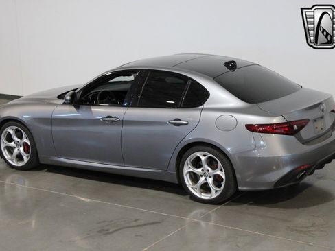 Used 2020 Alfa Romeo Giulia Ti Sport image 12