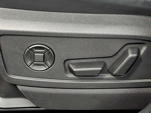Used 2025 Audi Q5 Premium Plus AWD/4WD image 26