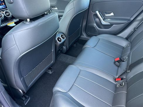 New 2025 Mercedes-Benz CLA 250 4MATIC image 12