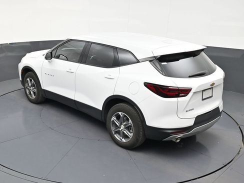 Used 2023 Chevrolet Blazer LT FWD image 14