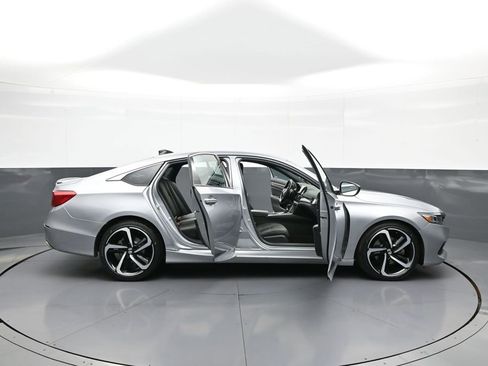 Used 2022 Honda Accord Sport image 41