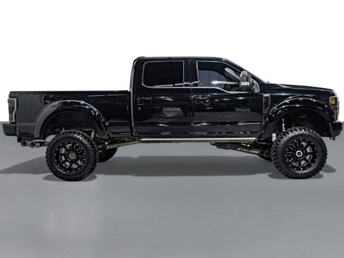 Used 2021 Ford F250 Platinum w/ FX4 Off-Road Package image 6
