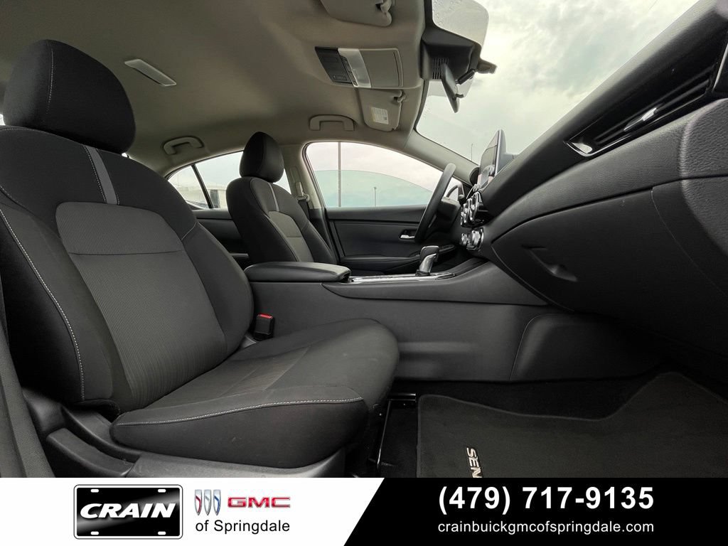 Used 2025 Nissan Sentra SV FWD image 29