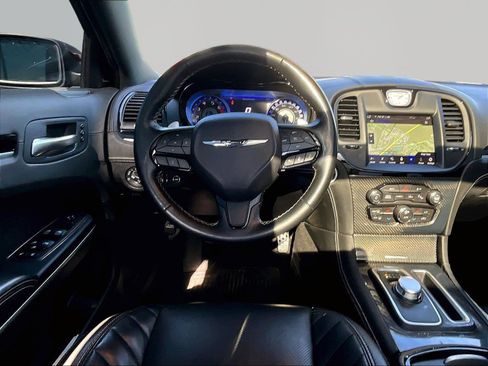 Used 2023 Chrysler 300 C RWD image 8