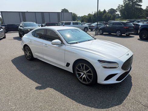 Used 2023 Genesis G70 2.0T AWD/4WD image 11