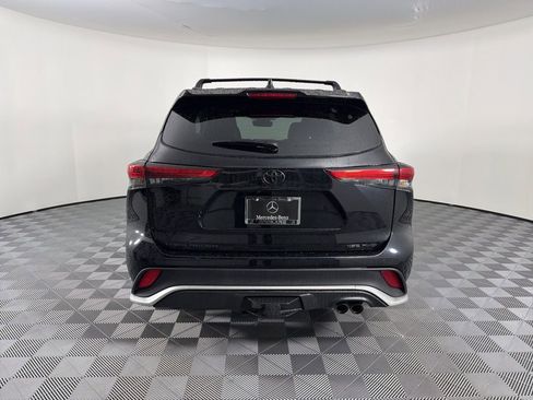 Used 2021 Toyota Highlander XSE image 7