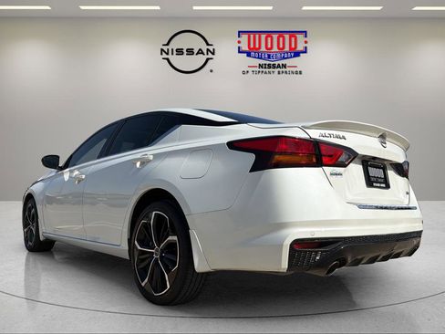 Certified 2023 Nissan Altima 2.5 SR w/ SR Premium Package image 4