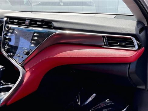 Used 2018 Toyota Camry XSE w/ Driver Assist Package FWD image 21
