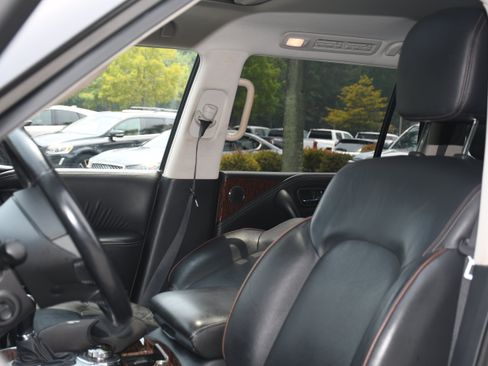 Used 2019 Nissan Armada SL w/ Premium Package AWD/4WD image 13