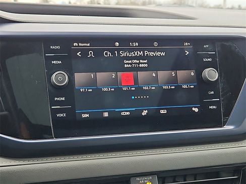 Used 2023 Volkswagen Taos SE image 20