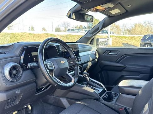 Certified 2024 Chevrolet Colorado LT w/ LT Convenience Package II image 10