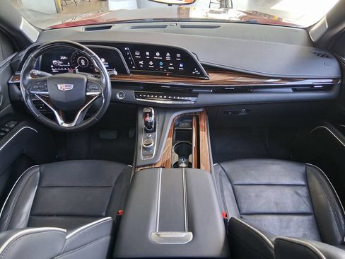 Used 2022 Cadillac Escalade Premium Luxury w/ Performance Package AWD/4WD image 10