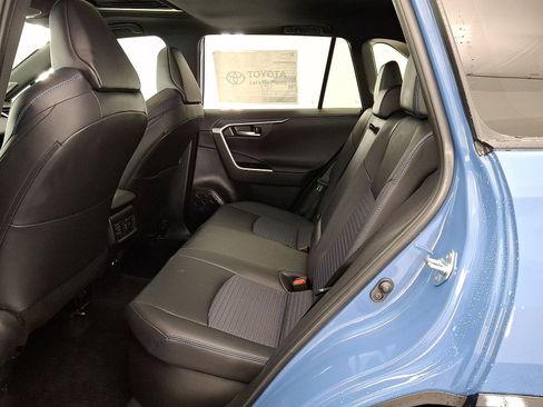 Used 2025 Toyota RAV4 XSE w/ Advanced Technology Package AWD/4WD image 12