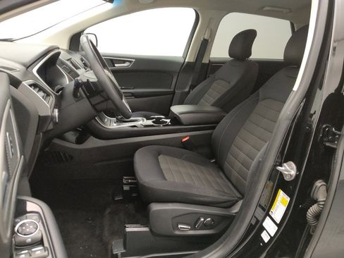 Used 2018 Ford Edge SEL w/ Ford Safe & Smart Package image 17