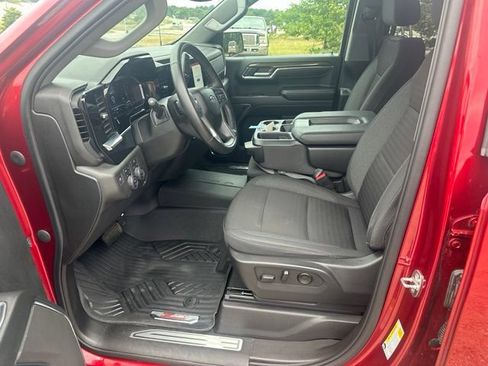 Used 2024 Chevrolet Silverado 1500 RST AWD/4WD image 27
