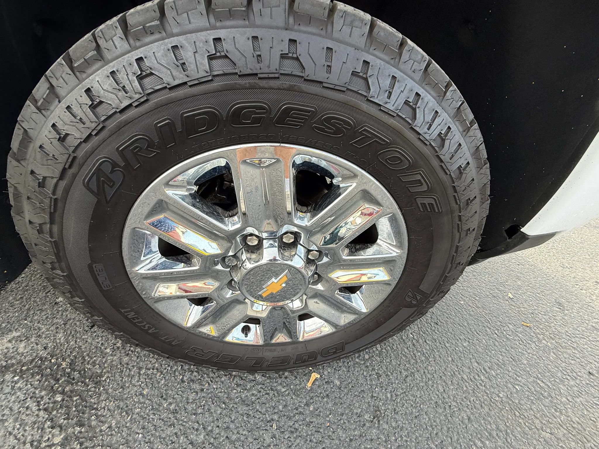 Used 2024 Chevrolet Silverado 3500 High Country w/ High Country Premium Package AWD/4WD image 21