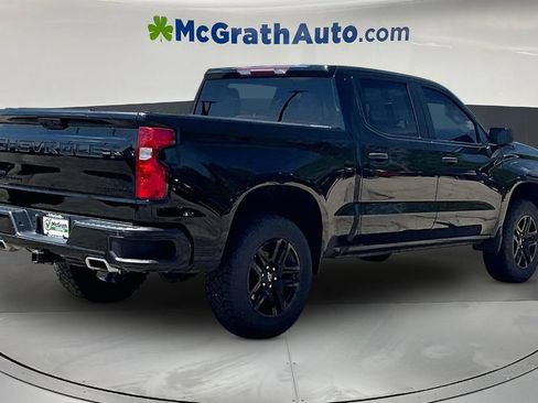 Used 2023 Chevrolet Silverado 1500 Custom Trail Boss w/ LPO, Dark Essentials Package AWD/4WD image 7