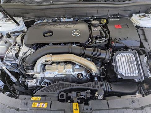 New 2026 Mercedes-Benz GLB 250 image 16