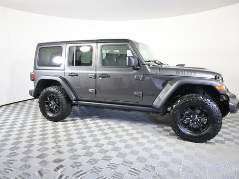 Used 2024 Jeep Wrangler Unlimited Sport AWD/4WD image 8