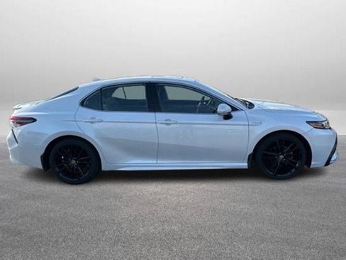 Used 2021 Toyota Camry XSE w/ Cold Weather Package image 6