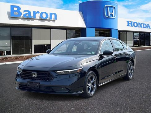 Used 2023 Honda Accord EX image 2