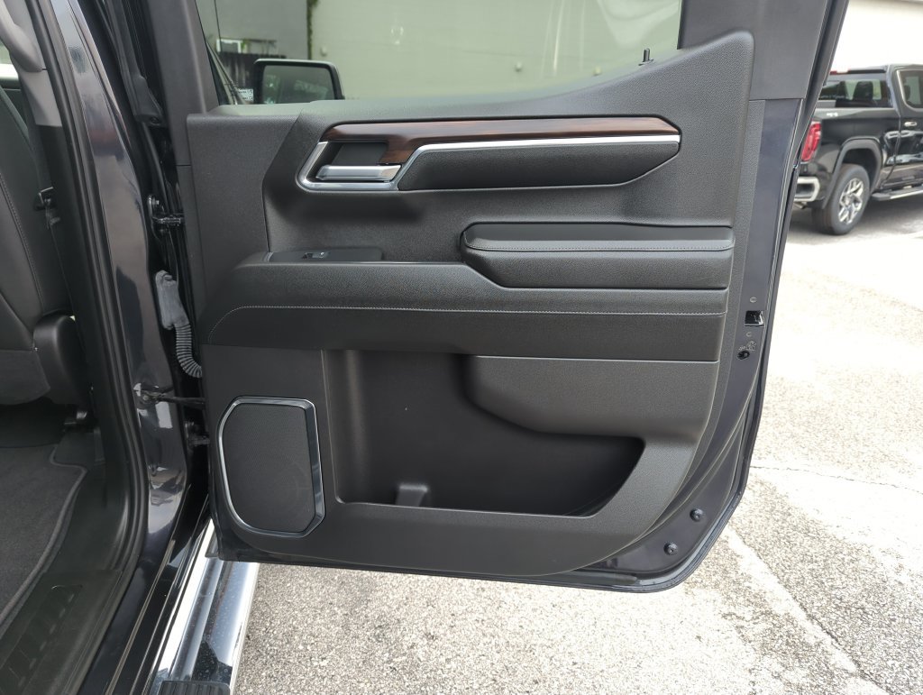 Used 2024 GMC Sierra 1500 SLT RWD image 29