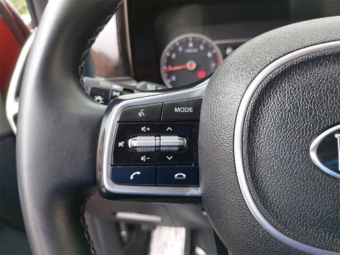 Certified 2021 Kia Sorento SX image 19
