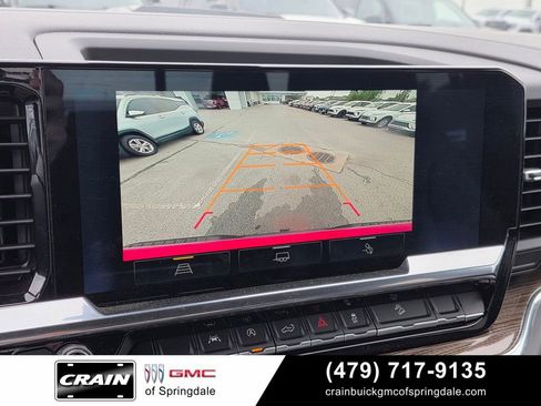 Used 2024 Chevrolet Silverado 1500 LT Trail Boss w/ Convenience Package II AWD/4WD image 18