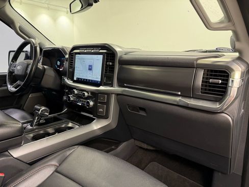 Used 2022 Ford F150 Lariat w/ Equipment Group 502A High image 34