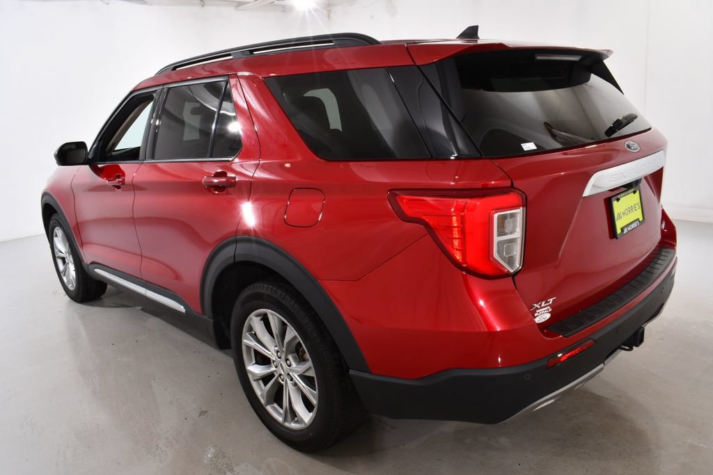 Used 2024 Ford Explorer XLT w/ Equipment Group 202A AWD/4WD image 15