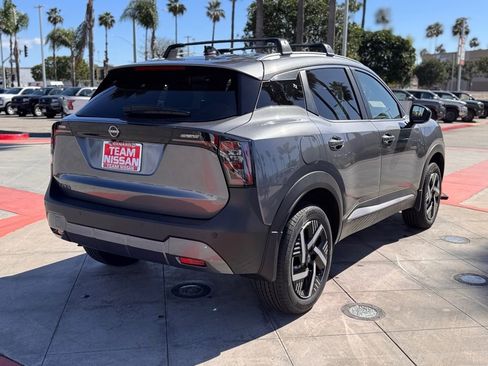 New 2026 Nissan Kicks SV image 7