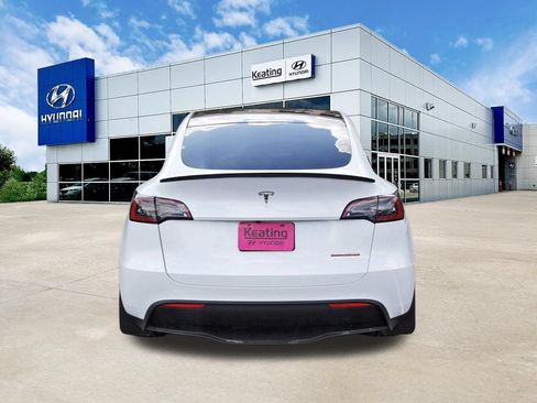 Used 2023 Tesla Model Y Long Range AWD/4WD image 6