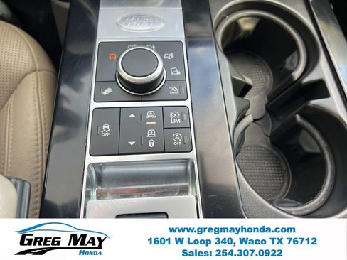 Used 2018 Land Rover Discovery SE image 31