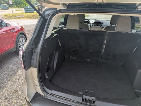 Used 2018 Ford Escape SE w/ SE Sync 3 Package AWD/4WD image 11