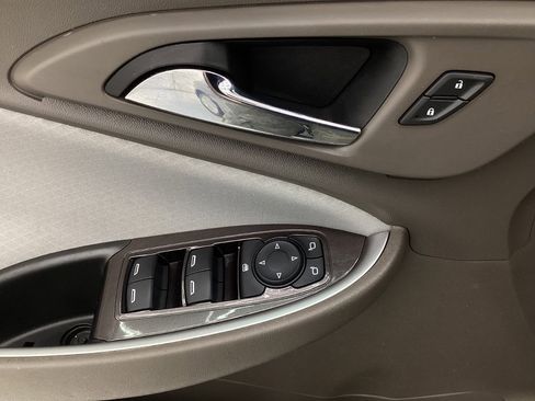 Used 2022 Chevrolet Malibu LS w/ Driver Confidence Package II image 36