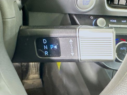 Used 2025 Hyundai Sonata SEL FWD image 25