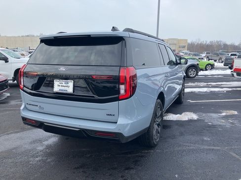 Used 2025 Ford Expedition Max Platinum w/ Stealth Performance Package image 4