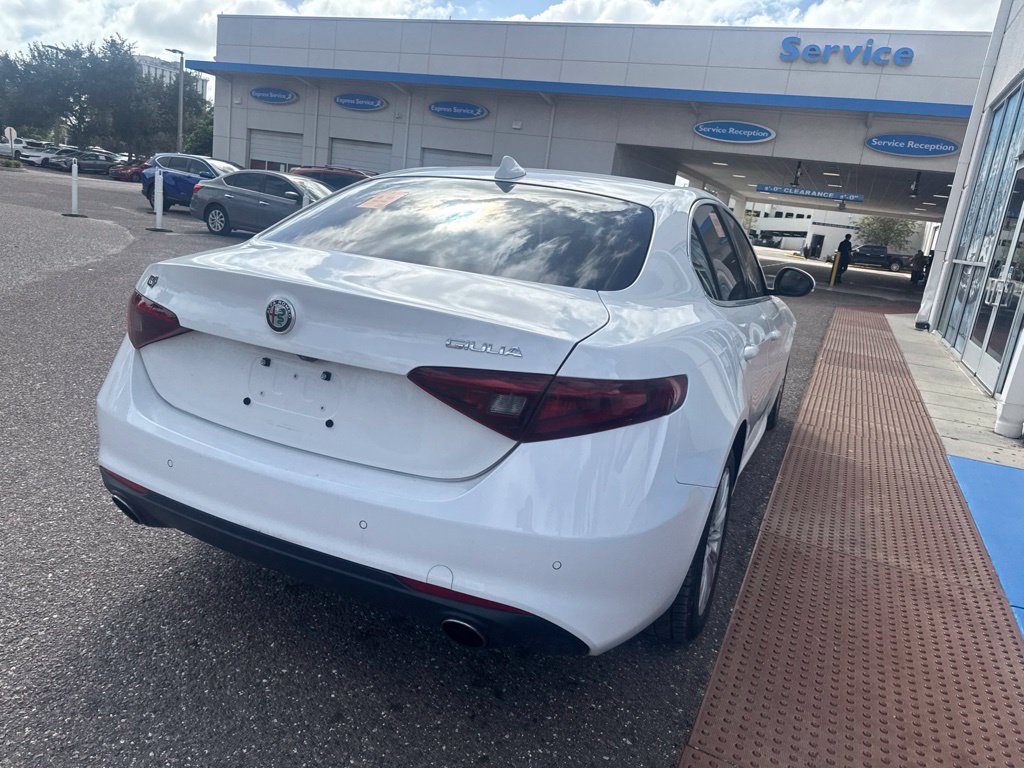 Used 2021 Alfa Romeo Giulia Sprint w/ Cold Weather Package AWD/4WD image 27