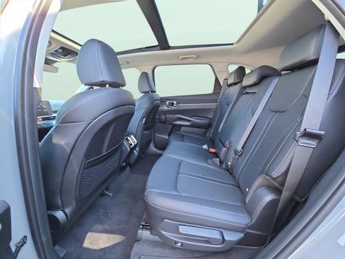 New 2026 Kia Sorento S image 19