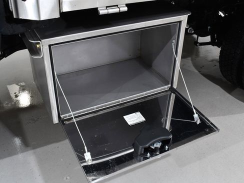 New 2025 Ford F550 XL image 25